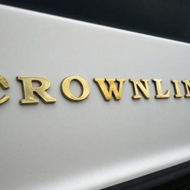 2004 Crownline 235 ccr