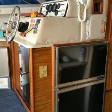 1985 Sea Ray 390