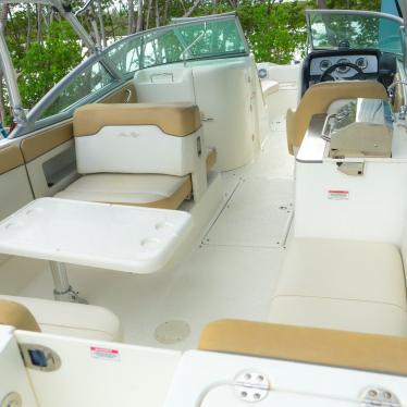 2011 Sea Ray sundeck