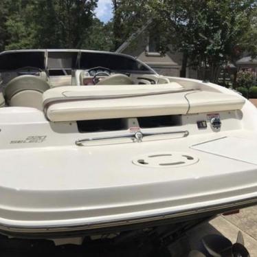 2005 Sea Ray 220 select