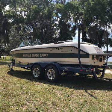 1999 Nautique 210