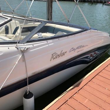 2004 Rinker captive liberty edition