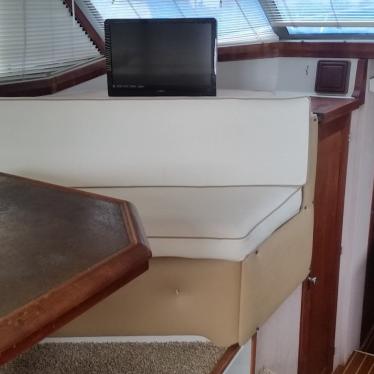 1987 Bayliner 3870