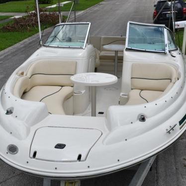 2000 Sea Ray sun deck