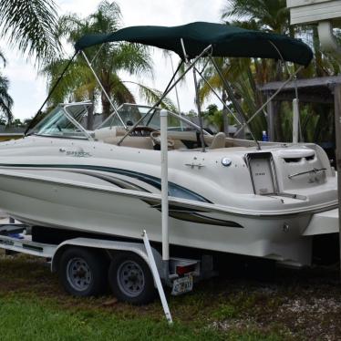 2000 Sea Ray sun deck