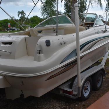 2000 Sea Ray sun deck