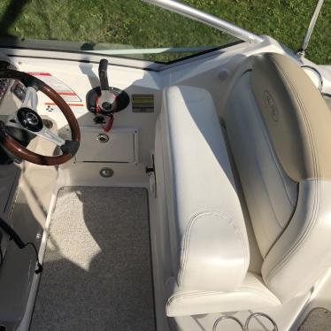 2009 Sea Ray 240 sundancer