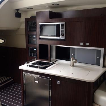 2014 Monterey 280 sport yacht