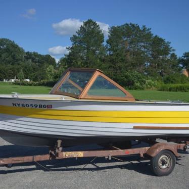 1958 Glastron runabout