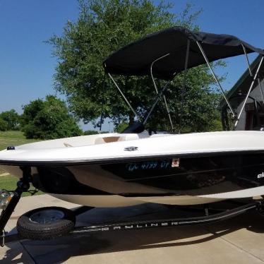 2016 Bayliner e16