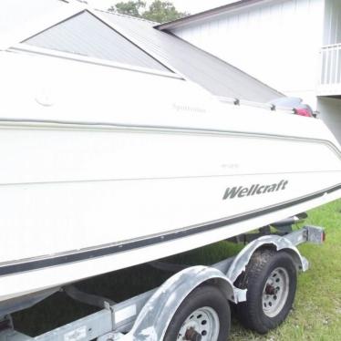 2001 Wellcraft 210 sportsman