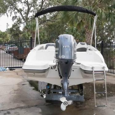 2016 Stingray 182c bowrider