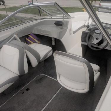 2011 Bayliner bow rider