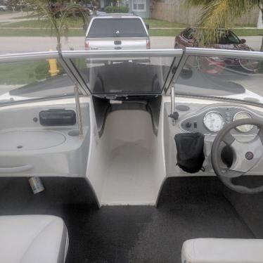 2011 Bayliner bow rider