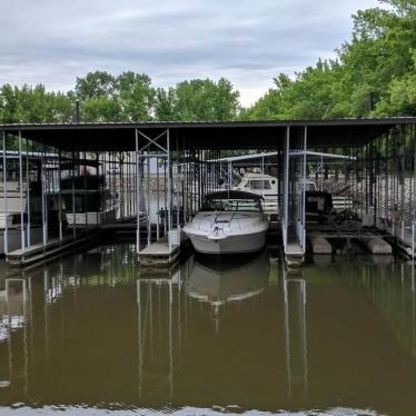 1993 Sea Ray 400 express cruiser