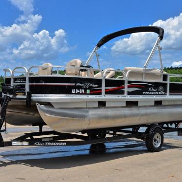 2017 Sun Tracker bass buggy 18 dlx