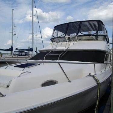 1996 Sea Ray 440 express bridge