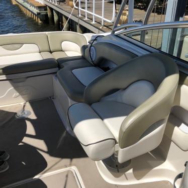 2006 Sea Ray sun deck