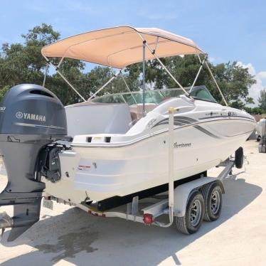 2014 Hurricane 2200 sun deck