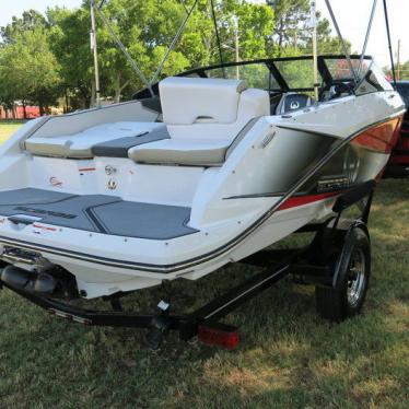 2015 Regal 195 bow rider