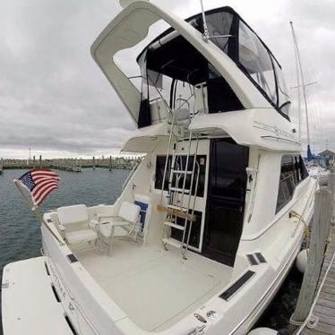 1997 Bayliner 3388 motor yacht