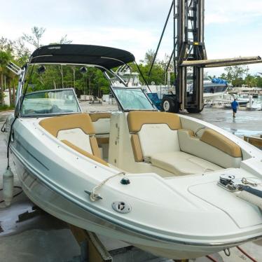 2011 Sea Ray sundeck