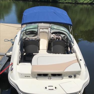 2002 Sea Ray 220 br