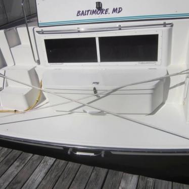 1995 Carver 325 aft cabin