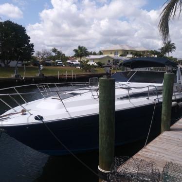 1986 Sea Ray 390 express cruiser