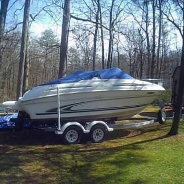 2000 Sea Ray 215 express cruiser