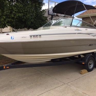 2005 Sea Ray sundeck 200