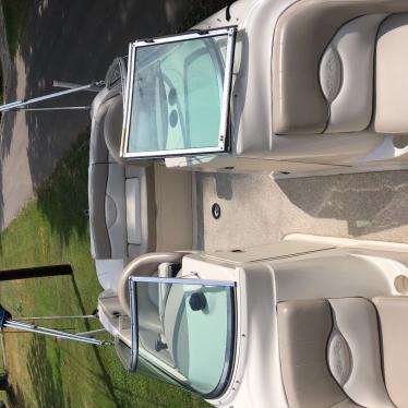 2003 Sea Ray sun deck