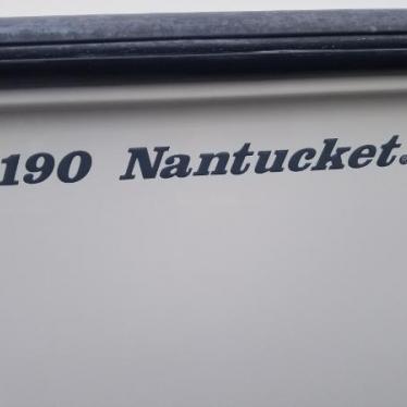 2005 Boston Whaler nantucket
