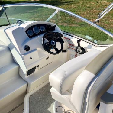 2007 Sea Ray 240 sundancer