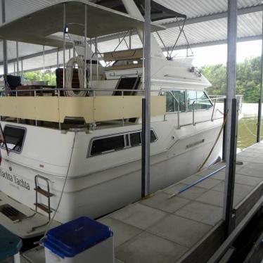 1984 Sea Ray 360 aft cabin