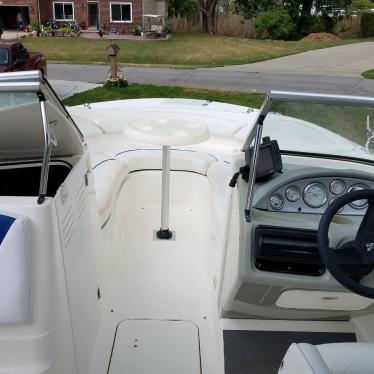 2006 Bayliner 249 sd deck boat