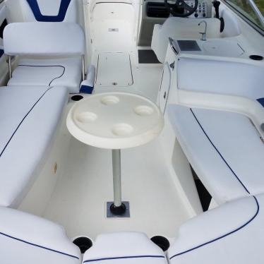 2006 Bayliner 249 sd deck boat