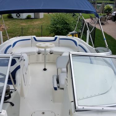 2006 Bayliner 249 sd deck boat