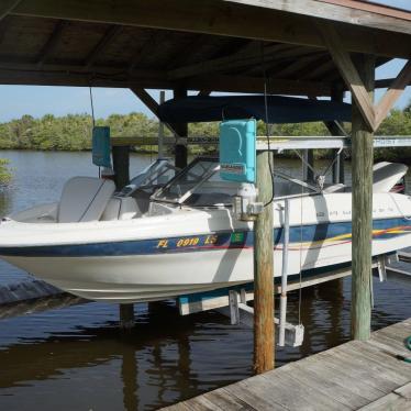 2010 Bayliner capri bowrider 180