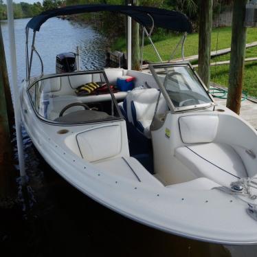 2010 Bayliner capri bowrider 180