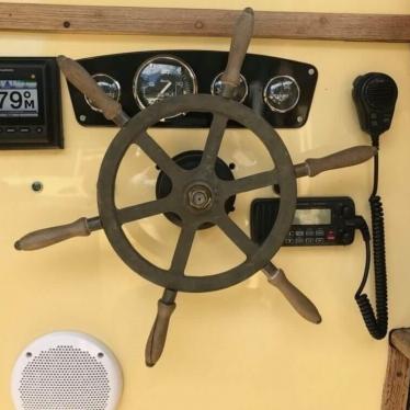 1981 Grover 26 downeast pilothouse