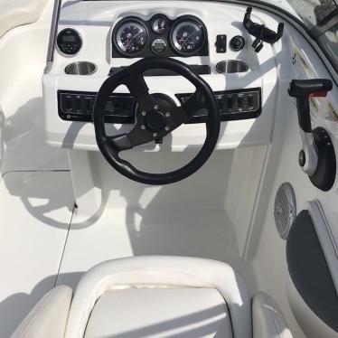 2014 Bayliner 215 db