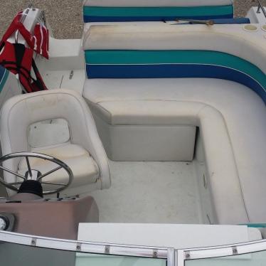 1994 Rinker fiesta vee 265