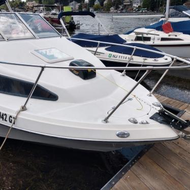 2003 Bayliner 2252