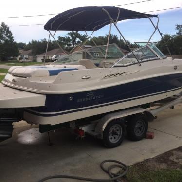 2005 Bennington 211 rl deck boat