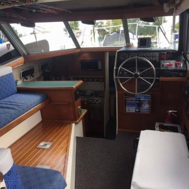 1989 Bayliner 3288