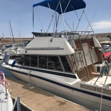 1985 Bayliner 2850 command bridge