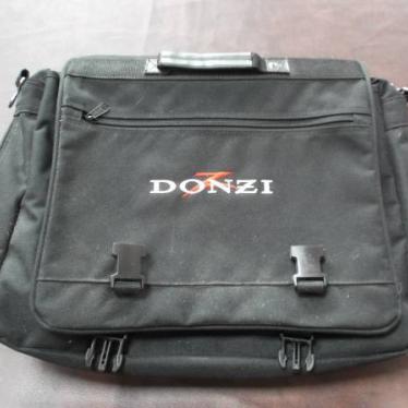 2002 Donzi 22' classic