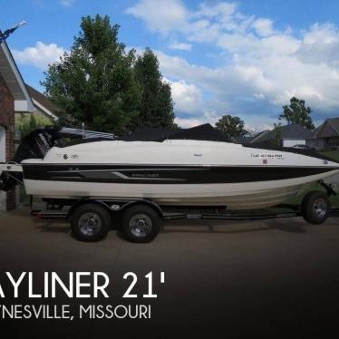 2014 Bayliner 210 deck boat