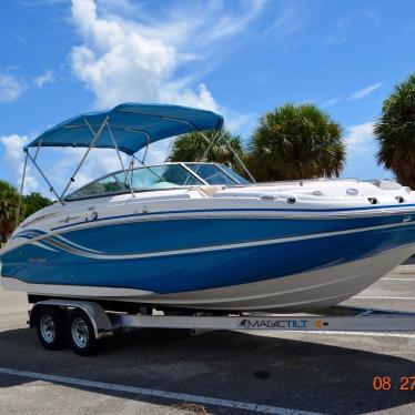 2015 Hurricane 2400 sundeck